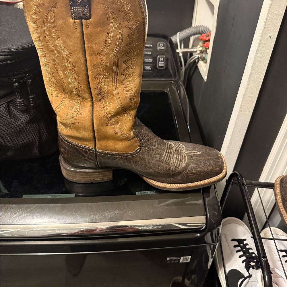 Ariat Western Boots - Dark Brown and Tan